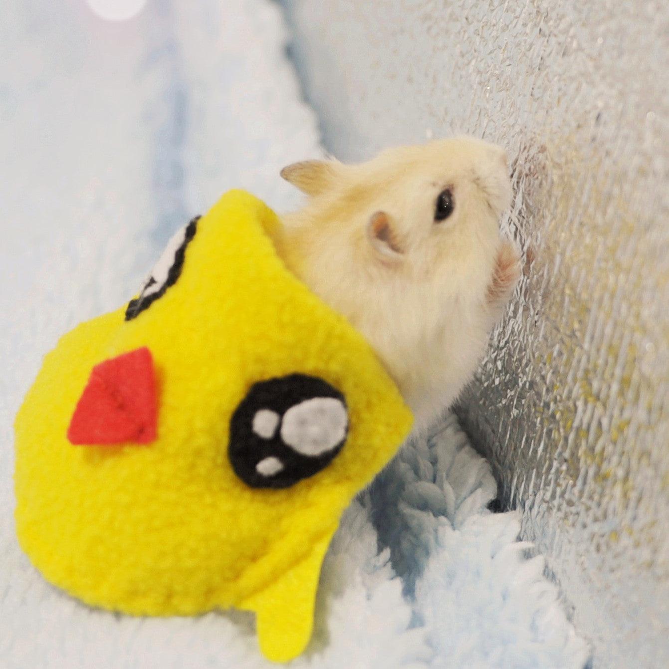 Cozy Critter Costumes For Your Adorable Hamster