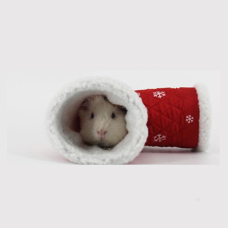 Cozy Critter Winter Retreat: Three-Channel Hamster Hedgehog Sleeping Bag