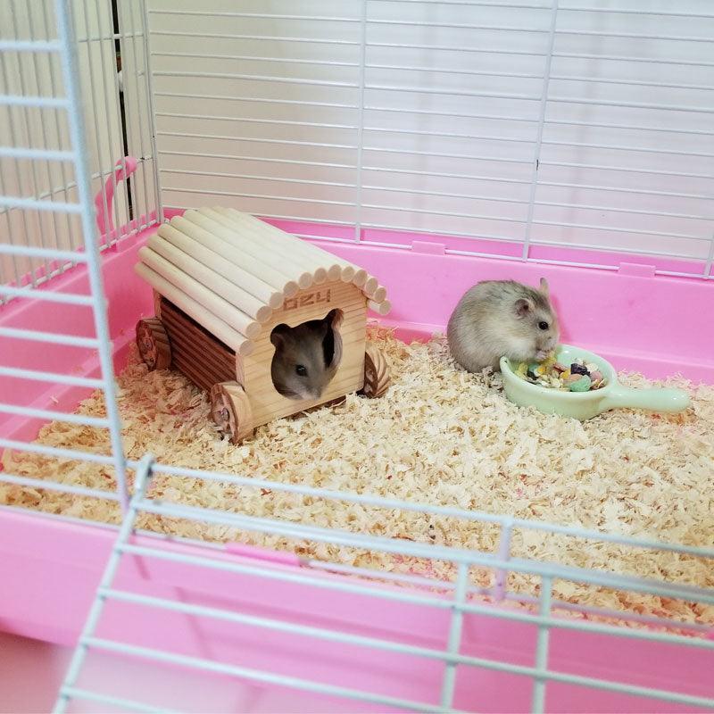 Cozy Woodland Retreat For Small Pets