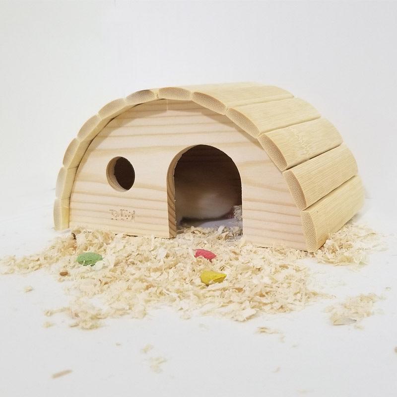 Cozy Woodland Retreat For Small Pets